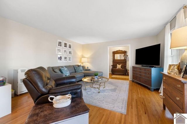 1101 Meadow Lane, Murray, KY 42071