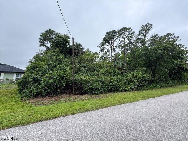 3841 Hillandale ST, Fort Myers, FL 33905
