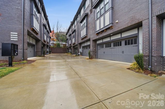 3018 Kalex Court, Charlotte, NC 28204