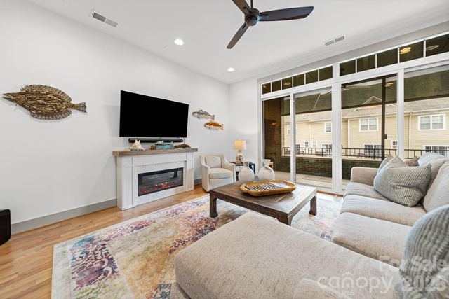 3018 Kalex Court, Charlotte, NC 28204