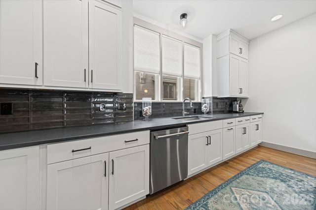 3018 Kalex Court, Charlotte, NC 28204