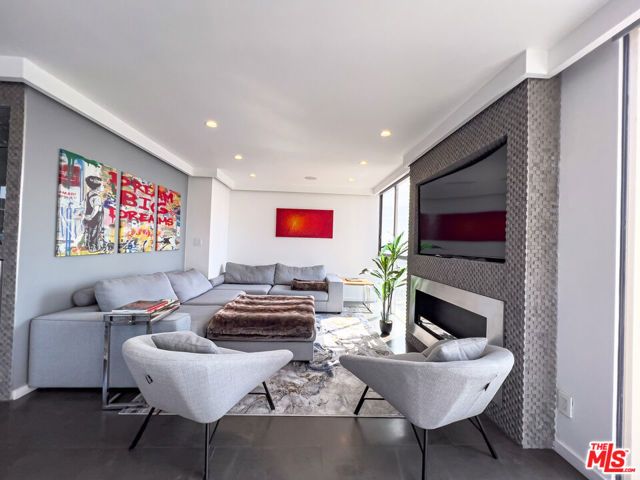 2160 Century Park East 2112, Los Angeles, CA 90067