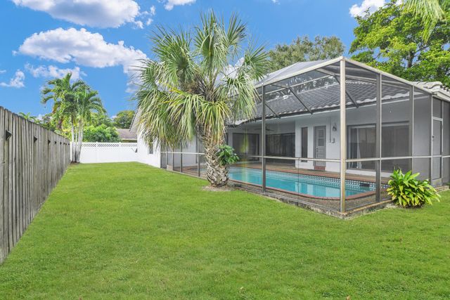 7014 NW 38th Manor, Coral Springs, FL 33065