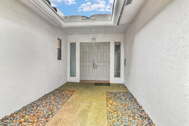 7014 NW 38th Manor, Coral Springs, FL 33065