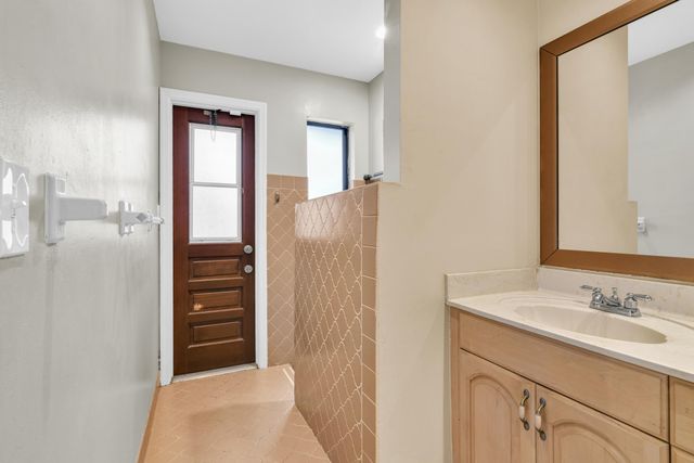 7014 NW 38th Manor, Coral Springs, FL 33065