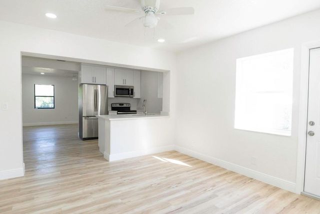 924 NW 11th Court, Fort Lauderdale, FL 33311