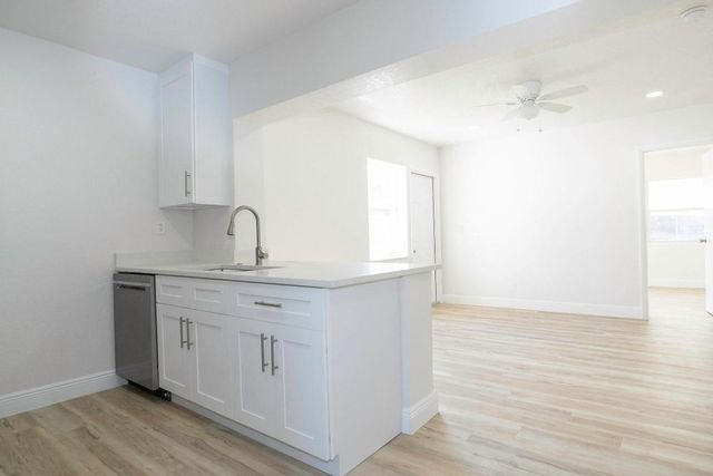 924 NW 11th Court, Fort Lauderdale, FL 33311