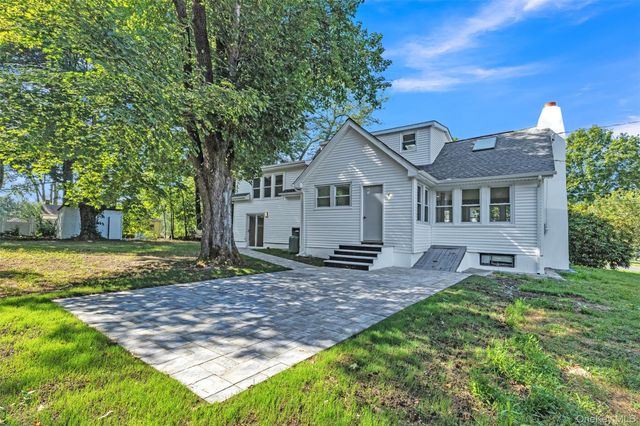 221 Locust Road, Yorktown Heights, NY 10598