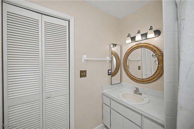 3709 SW 6th PL, Cape Coral, FL 33914