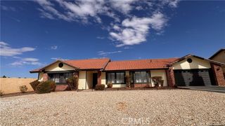 13677 Ivanpah, Apple Valley, CA 92308