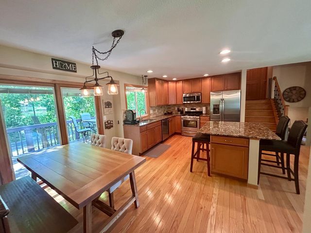 15220 Ironwood Court, Eden Prairie, MN 55346