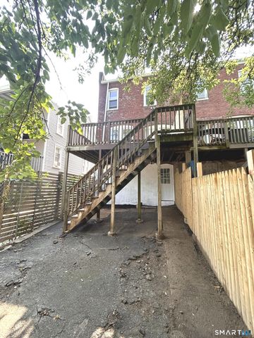 1789 Central Avenue, Bridgeport, CT 06610