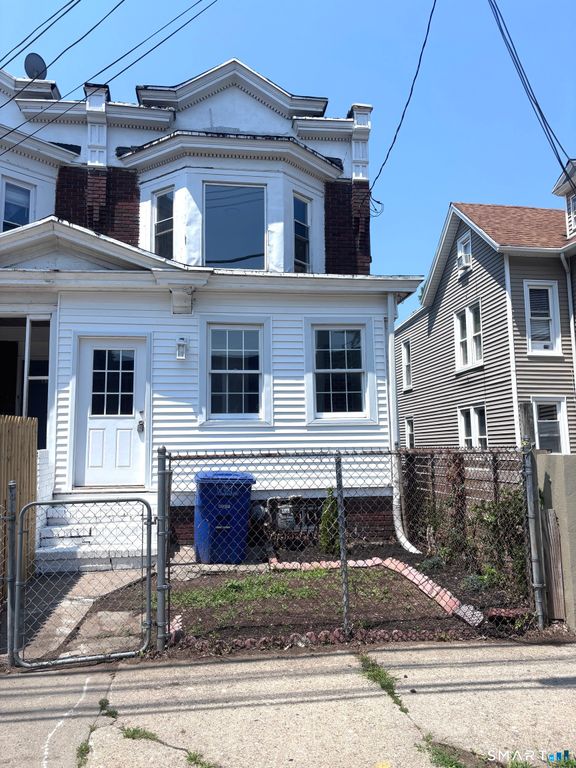 1789 Central Avenue, Bridgeport, CT 06610