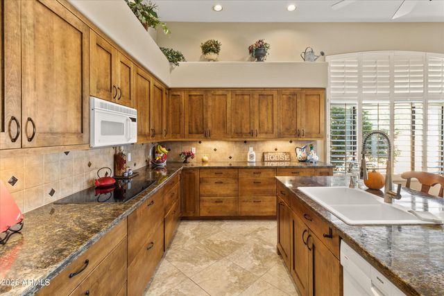 8201 E KALIL Drive, Scottsdale, AZ 85260