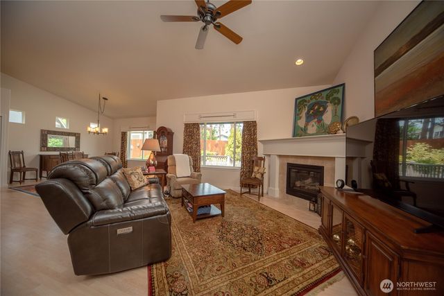 1611 E Canterbury Drive, Ellensburg, WA 98926