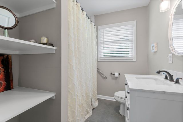 1015 Glenwood Dr, Murfreesboro, TN 37129