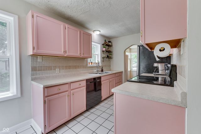1005 N Center Drive, Indianapolis, IN 46224