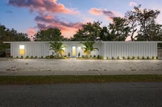 2069 BOUGAINVILLEA STREET, Sarasota, FL 34239