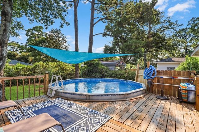 2330 Camelia Court, Savannah, GA 31404