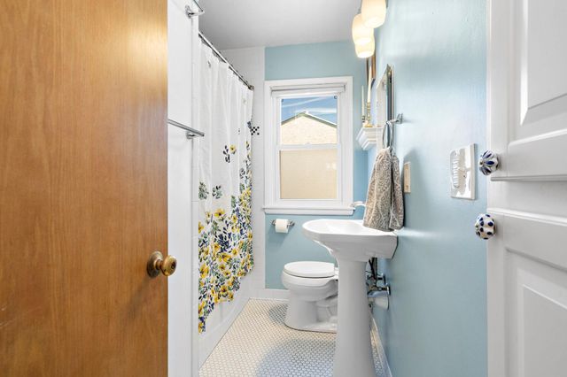 1426 Kentucky Avenue S, Saint Louis Park, MN 55426