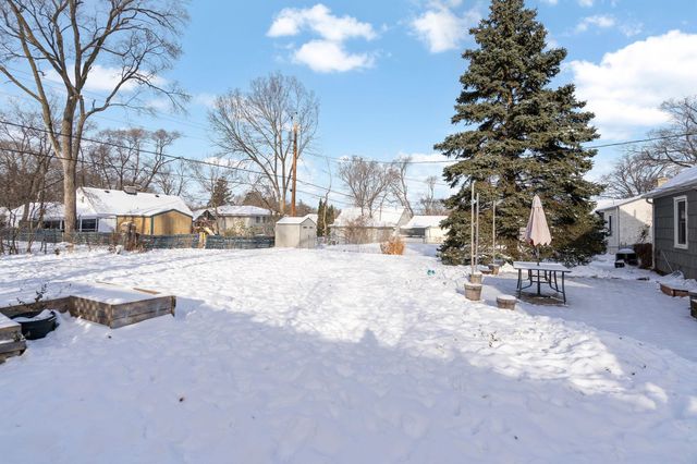 1426 Kentucky Avenue S, Saint Louis Park, MN 55426
