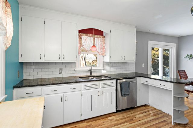 1426 Kentucky Avenue S, Saint Louis Park, MN 55426