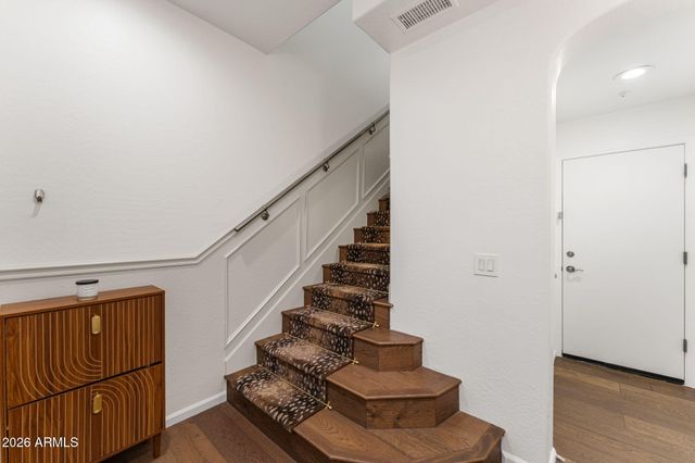 18650 N THOMPSON PEAK Parkway 2074, Scottsdale, AZ 85255