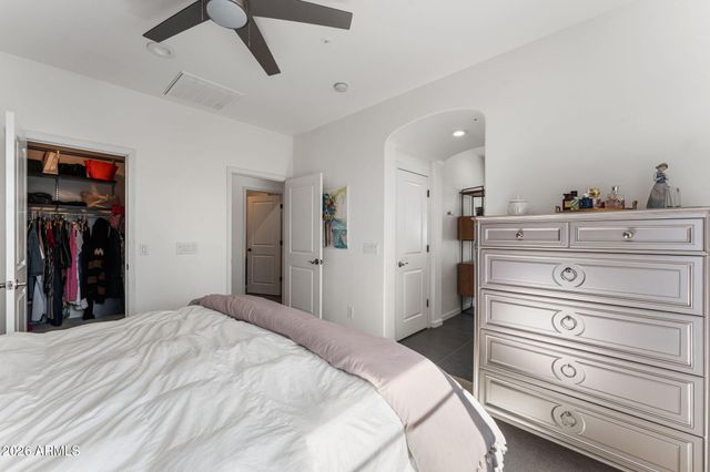 18650 N THOMPSON PEAK Parkway 2074, Scottsdale, AZ 85255