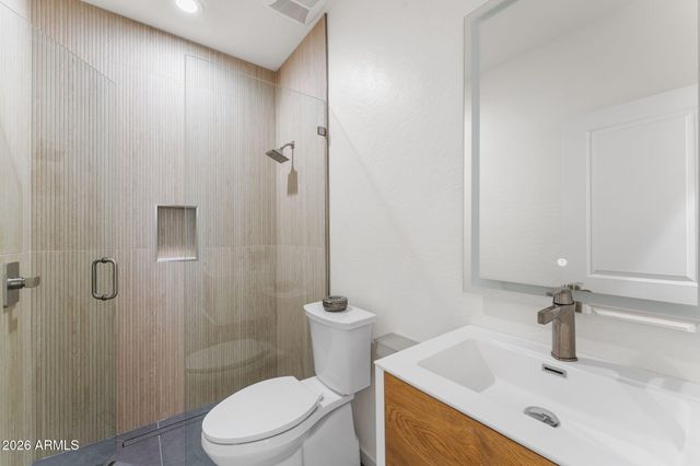 18650 N THOMPSON PEAK Parkway 2074, Scottsdale, AZ 85255