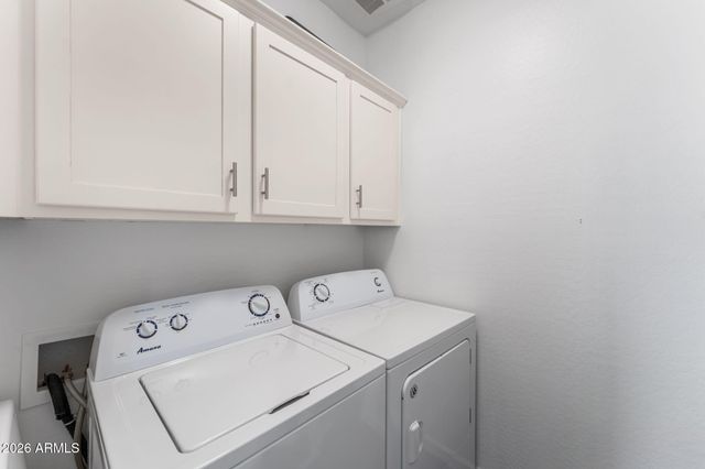 18650 N THOMPSON PEAK Parkway 2074, Scottsdale, AZ 85255