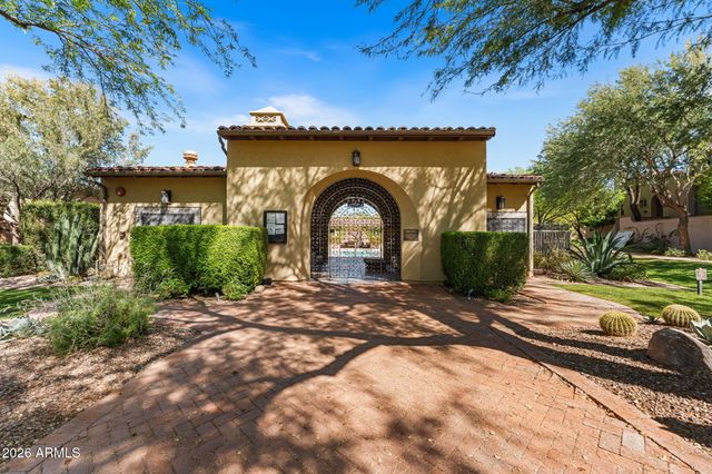 18650 N THOMPSON PEAK Parkway 2074, Scottsdale, AZ 85255