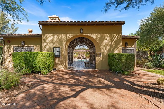 18650 N THOMPSON PEAK Parkway 2074, Scottsdale, AZ 85255