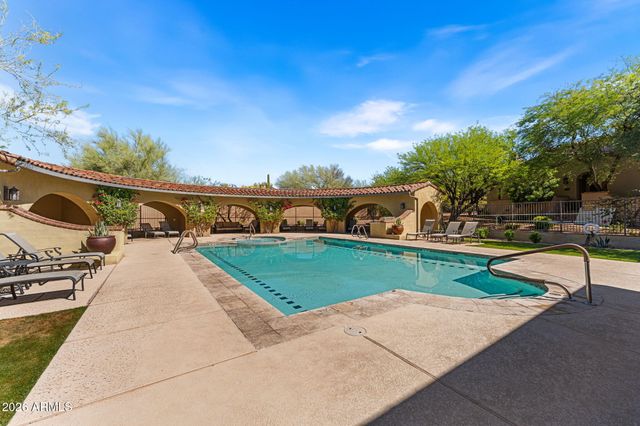 18650 N THOMPSON PEAK Parkway 2074, Scottsdale, AZ 85255