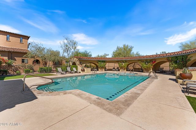 18650 N THOMPSON PEAK Parkway 2074, Scottsdale, AZ 85255