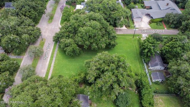 1401 Myrtle Place, Lafayette, LA 70506
