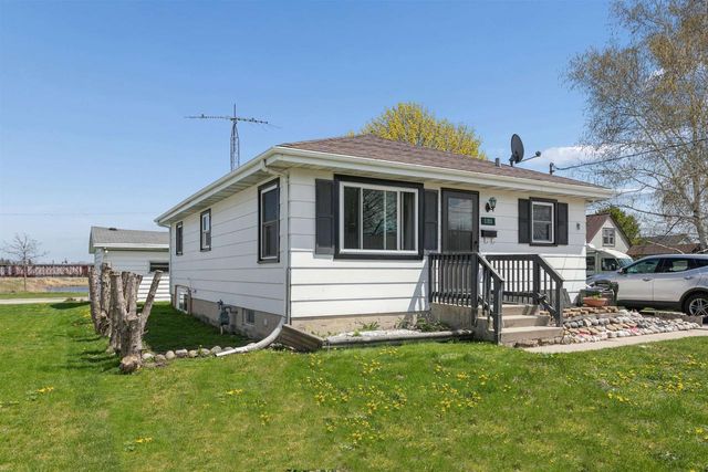 1311 S 31ST STREET, Manitowoc, WI 54220