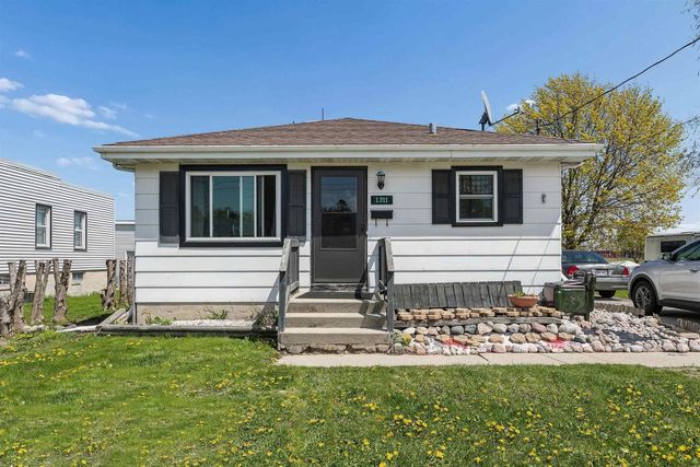 1311 S 31ST STREET, Manitowoc, WI 54220