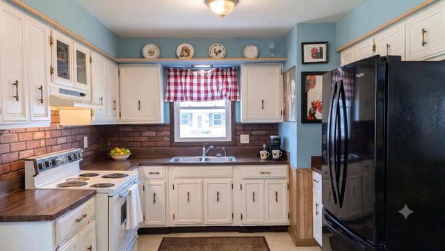 1311 S 31ST STREET, Manitowoc, WI 54220