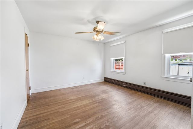 15 Rhodes Avenue, East Providence, RI 02915