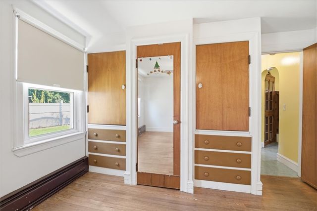 15 Rhodes Avenue, East Providence, RI 02915