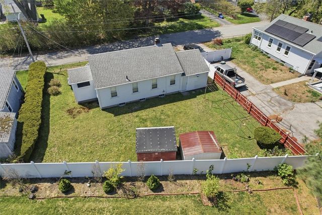 15 Rhodes Avenue, East Providence, RI 02915
