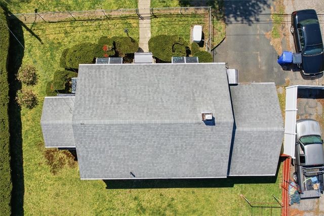 15 Rhodes Avenue, East Providence, RI 02915