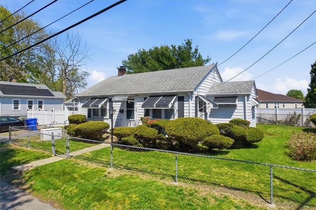 15 Rhodes Avenue, East Providence, RI 02915