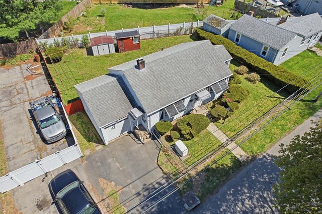 15 Rhodes Avenue, East Providence, RI 02915