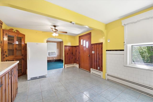 15 Rhodes Avenue, East Providence, RI 02915