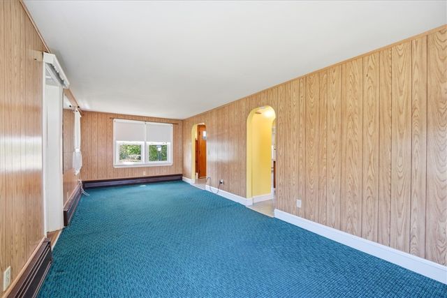 15 Rhodes Avenue, East Providence, RI 02915