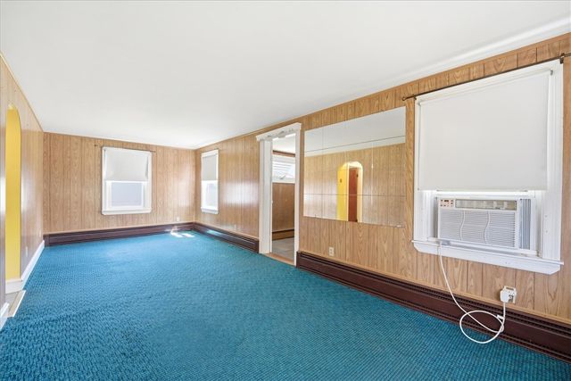 15 Rhodes Avenue, East Providence, RI 02915