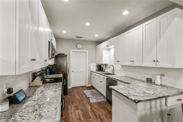 104 Sunset Cove, Trinidad, TX 75163