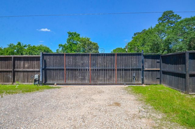 26122 Pinion Creek Road, Magnolia, TX 77355