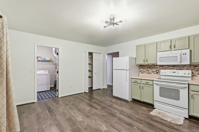 4245 Tristen Avenue, Fort Gratiot, MI 48059